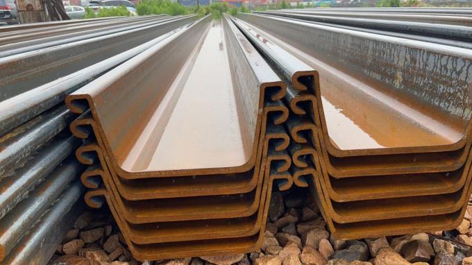 건설을 위한 400X100X10.5mm 유형 2 뜨거운 굴려진 U 타입 강널 말뚝